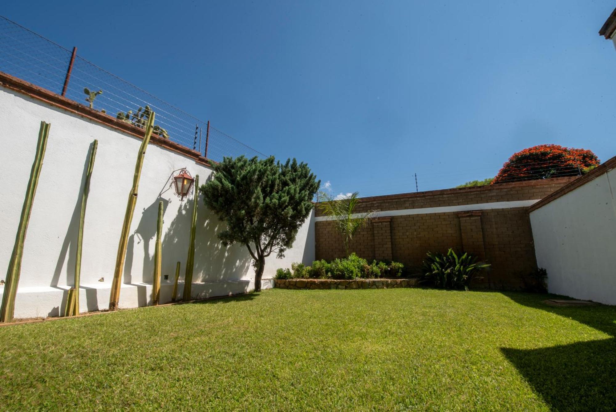 Villa Borghese Hotel Boutique - Adults Only Oaxaca ภายนอก รูปภาพ